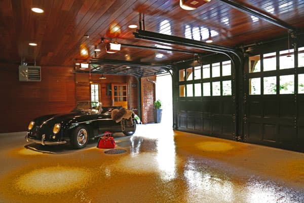 Brighton, NY – Houston Barnard Neighborhood, Paneled three car garage show room