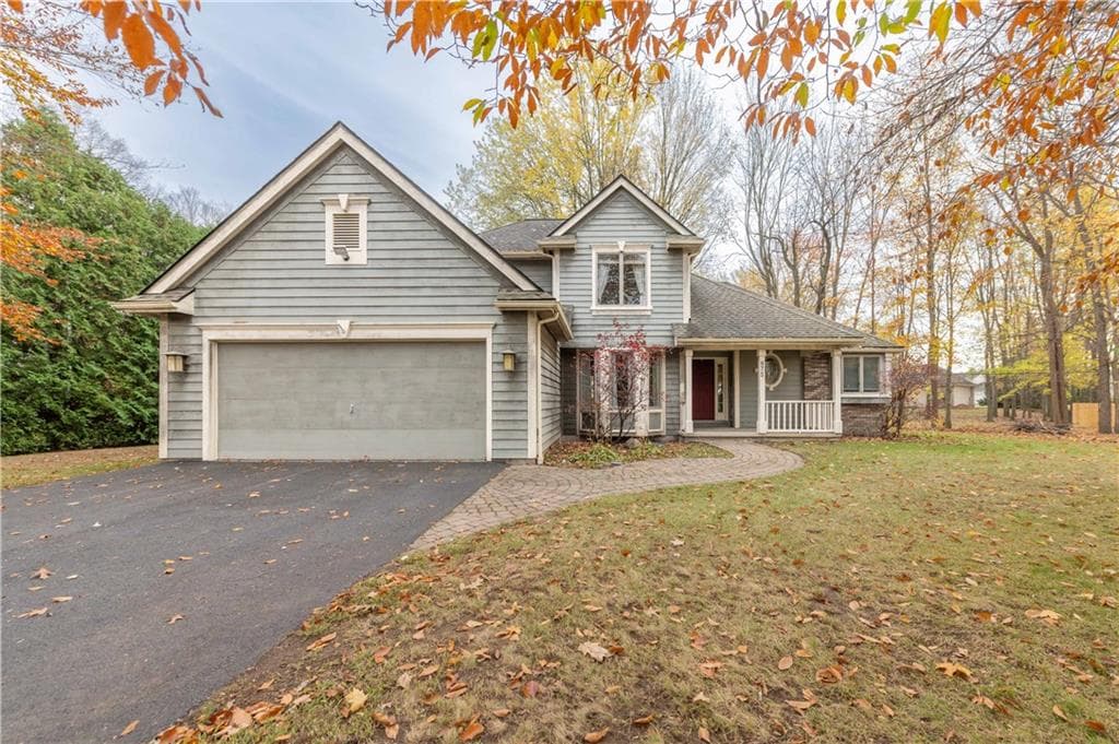 875 Friar Tuck Lane, Webster