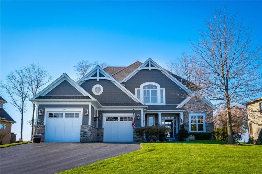 379 Coastal View Drive, Webster