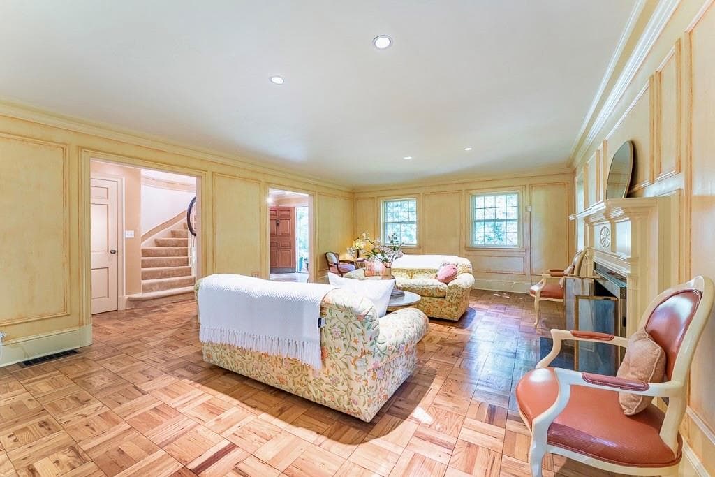28 San Rafael Drive, photo 4