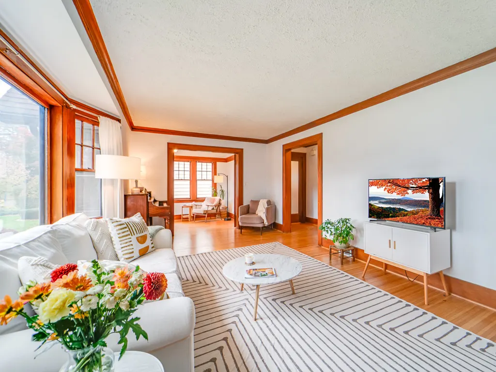 130 Elm Drive, photo 4