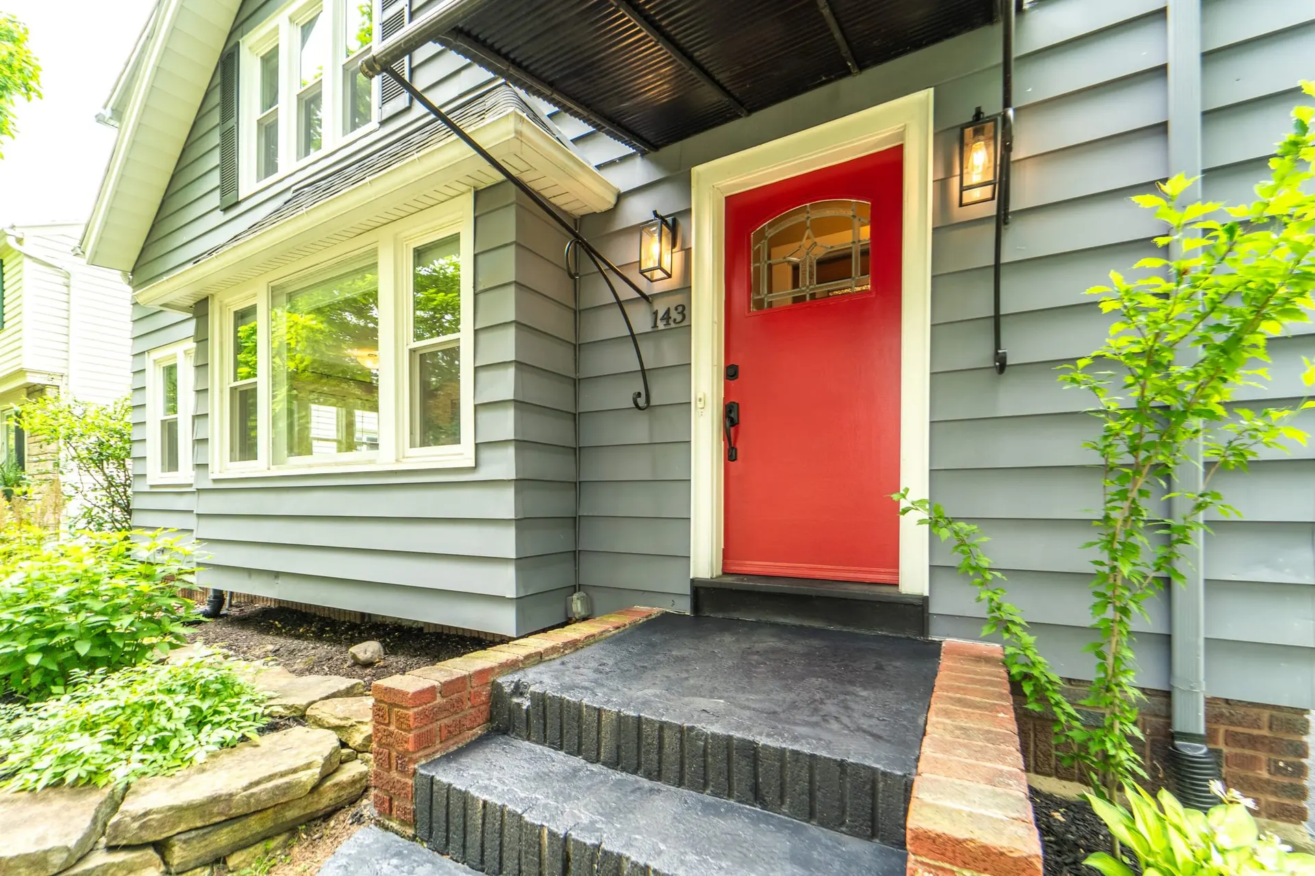 143 Elm Drive, photo 3