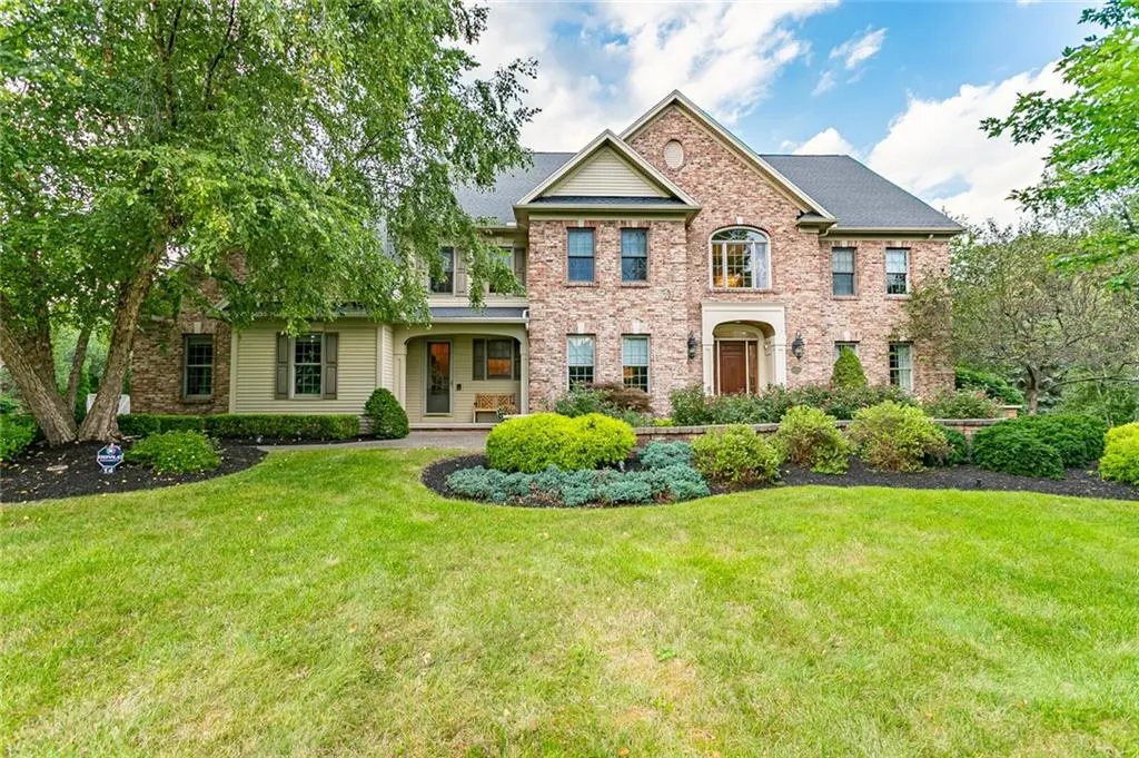 14 Thomas Grove, Pittsford